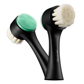 Щеточка для очищения пор от черных точек Black Out Pore Dual Brush Щеточка для очищения пор от черных точек Black Out Pore Dual Brush 92510 Secret Key