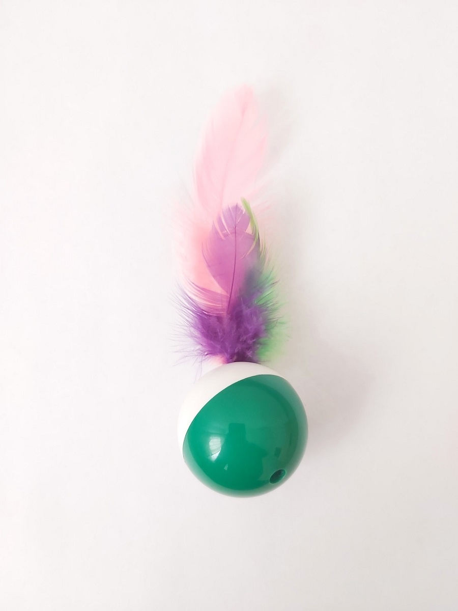 Антицарапки шарик звенящий с перьями и валерианой (41 мм)